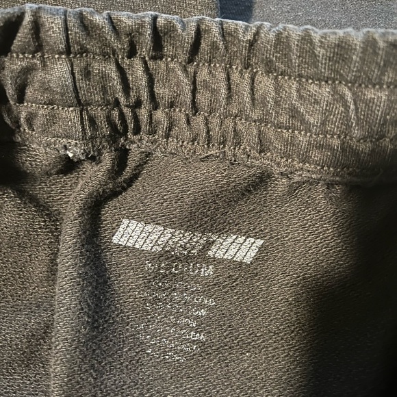 Maverick Limited Edition Heavy Weight Sweat Shorts - Picture 9 of 9